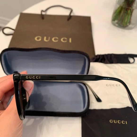 Authentic Gucci sunglasses GG0195SK - Picture 3 of 4
